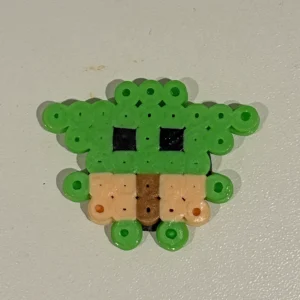 Imán pequeño de Baby Yoda